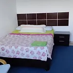 Habitacion Privada Centro Malaga Cerca De La Estacion De Tren Maria Zambrano Y Del Centro Historico Y De La Playa